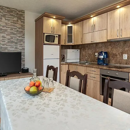 Луксозна вила Samodiva
